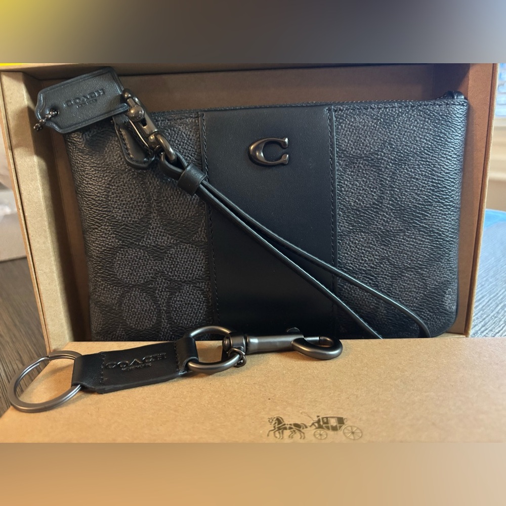 COACH NWT & Box Signature Wristlet & Keychain